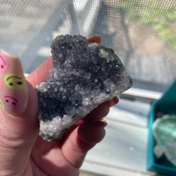 Showing - Picture 3 of 16